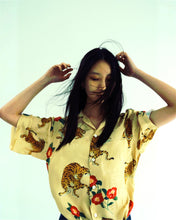 画像をギャラリービューアに読み込む, 〈 TIGER CAMELLIA / YELLOW 〉 N26-SSH01 / Short Sleeve Shirt
