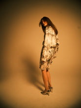 Load image into Gallery viewer, 〈ONE HUDRED TIGERS / WHITE / WHITE TIGER〉 N25-SCSPT02 / Tuck Short Pants
