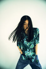 画像をギャラリービューアに読み込む, 〈 QILIN AND CHRYSANTHEMUM / VIRIDIAN 〉 N26-SCSH03 / Short Sleeve Shirt

