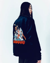 Load image into Gallery viewer, 〈 NAVY VELVET / SAMURAI / COCK FIGHTING 〉 N26-SK02-A / Souvenir Jacket / Embroidery colorful
